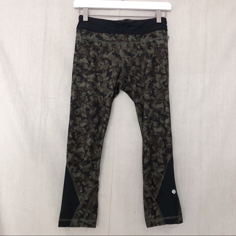 Lululemon Run Inspire - Camo Crop Legging